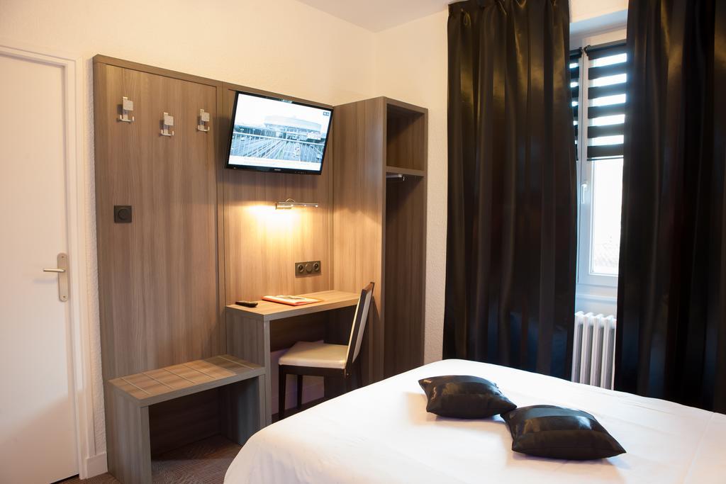 Le Beverl'Inn Flers  Exteriér fotografie